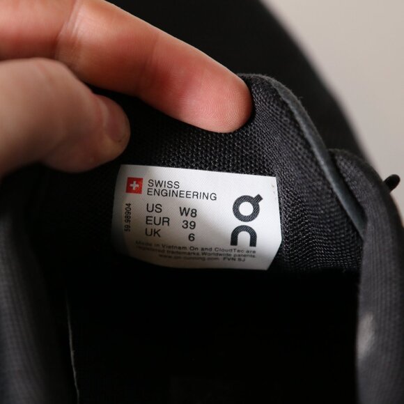 On Running Cloud 5 Mesh Running Shoes Womens 8 Black - Picture 5 of 8